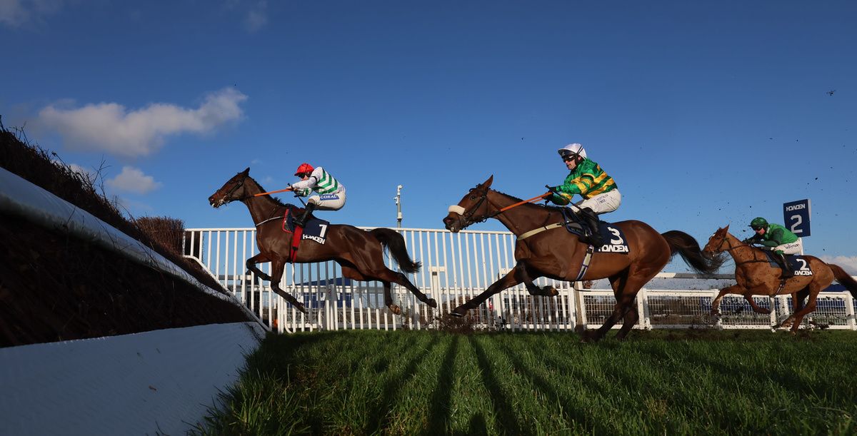 Ascot 20-December-2025Iroko and Jonjo O'Neill (centre) about to clear the last fence to win for trainer Oliver Greenall from Firefox (left) and James Du Berlais.Healy Racing