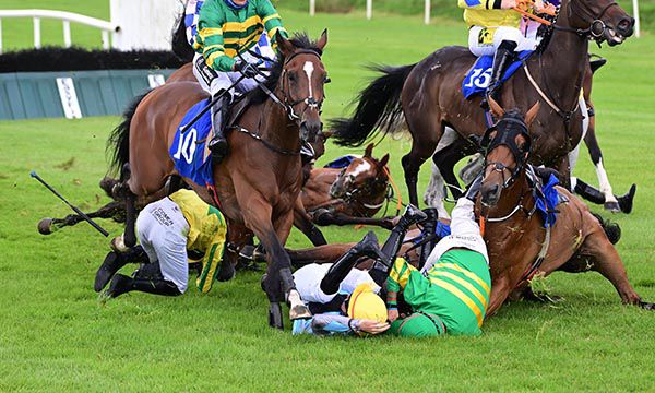 Chaotic scenes in the 3-y-o hurdle at Roscommon