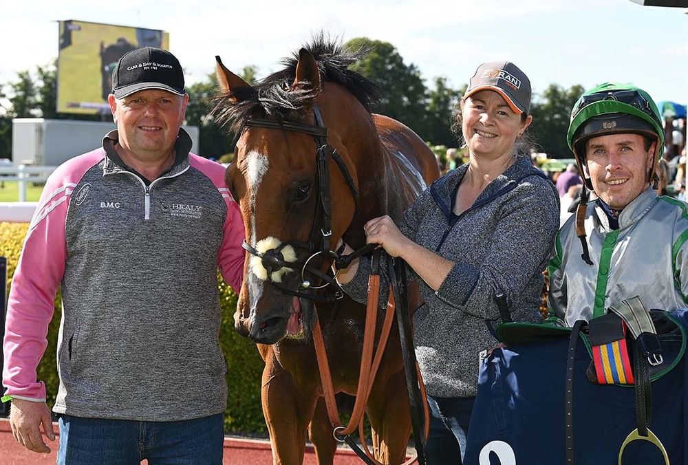 Killarney Coolree and Leigh Roche won for trainer Jennifer Anne Lynch with groom Barry Cash Healy Racing