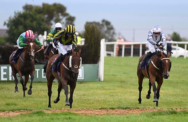 Outside The Door and Aidan Kelly (right) and Favori Logique