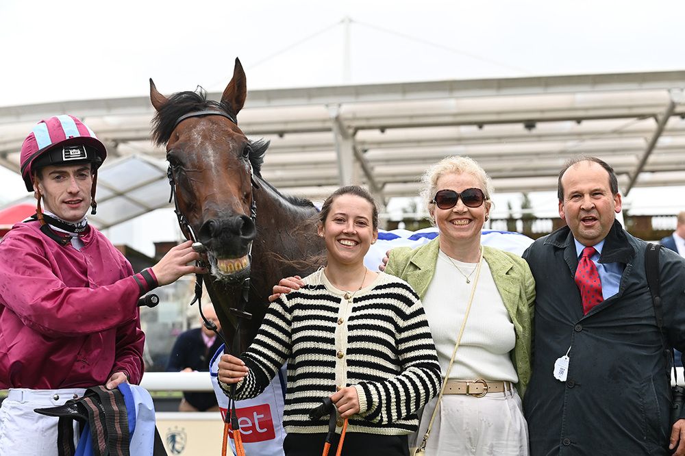 Extensio and Joey Sheridan with trainer Pat O Donnell wife Una and daughter Sylvia at York