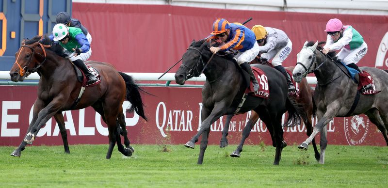 Camille Pissarro (striped cap) beats Rashabar (spotted cap)