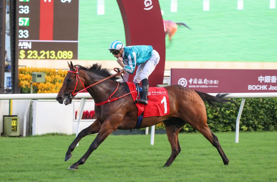 Romantic Warrior and James McDonald winning at Sha Tin